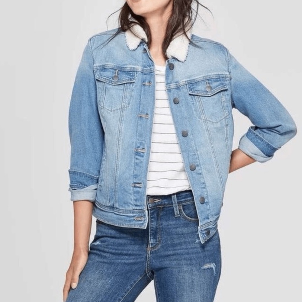 Classic Universal Thread Light Blue Women’s Sherpa lined Denim Jacket L